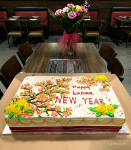 And this is how they ended the meal! It almost looks too pretty to eat. Almost.